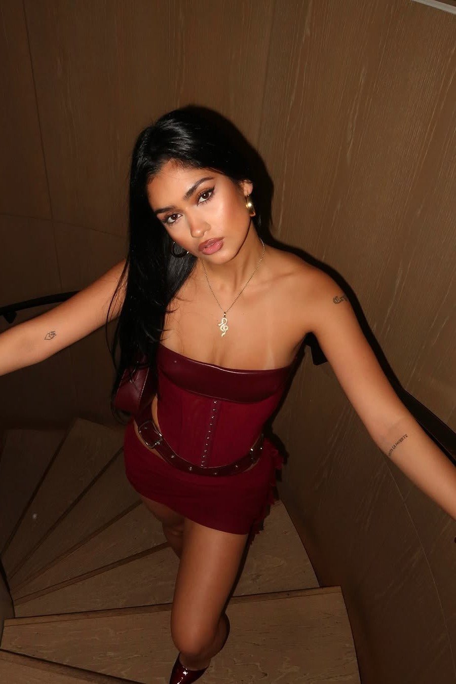 Eline – Strapless mini-jurk met leren corsetlook