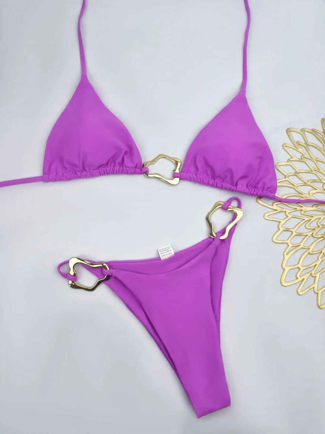 Anaïs – Triangle bikini met gouden details