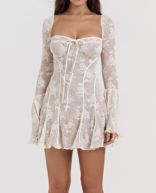 Elirine – Kanten mini-jurk met flared mouwen