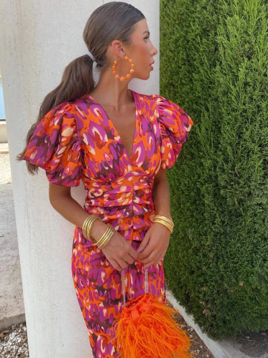 Milviana – Midi-jurk met statementprint en geplooide details