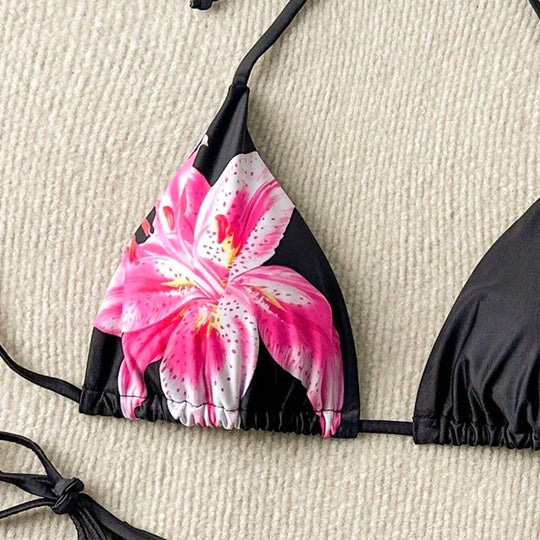 Lilou – Triangle bikini met bloemendetail