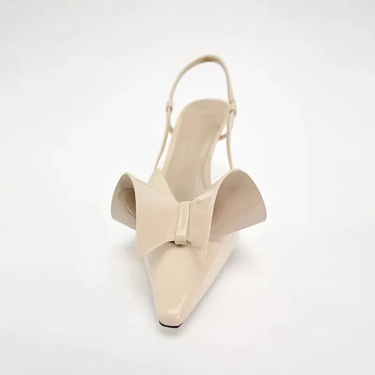 Luca - Elegante Beige Stiletto’s met Strikdetail