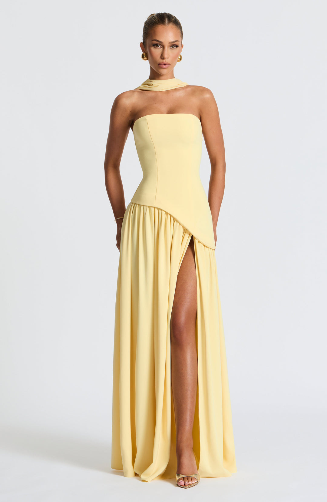 Imani – Strapless Maxi-jurk met Asymmetrische Taille