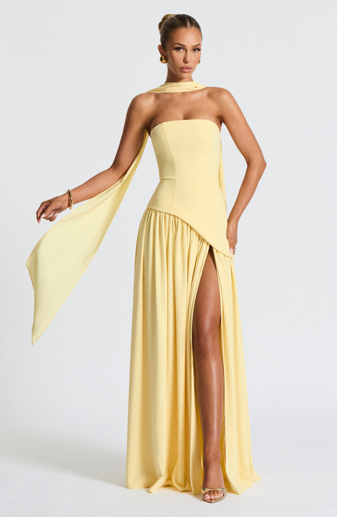 Imani – Strapless Maxi-jurk met Asymmetrische Taille